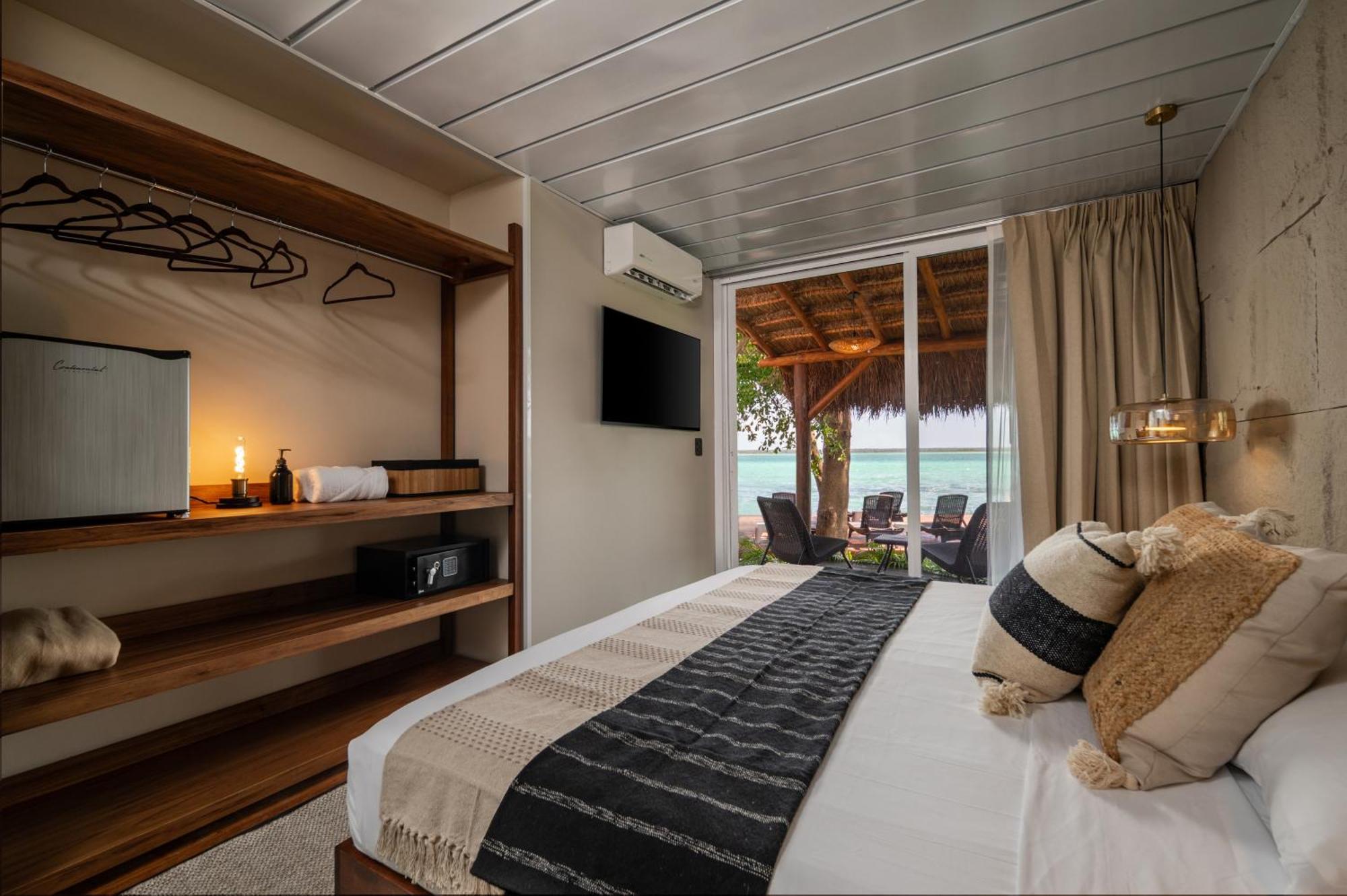 Casa Aakal Lagoon Front Bacalar Room photo